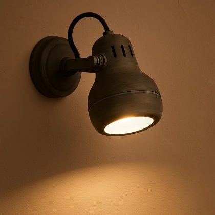 Muurspot Castor Old Iron